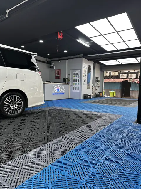 White Toyota Alphard after a KOYA wash